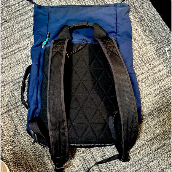 Large Nike TPC Boston Backpack with computer storage. - Picture 5 of 8